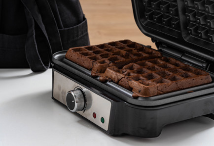 Фото шага рецепта Шоколадные вафли 189719 шаг 7