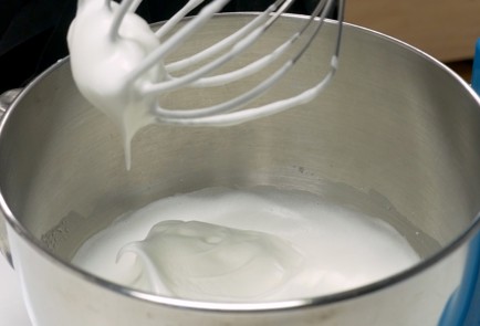 Фото шага рецепта Шоколадный кекс 140757 шаг 6