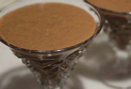 Фото шага рецепта Шоколадный мусс с апельсиновой цедрой и коньяком 173659 шаг 12