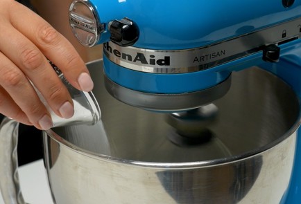 Фото шага рецепта Шоколадный мусс 151179 шаг 3  