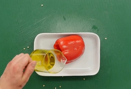 Фото шага рецепта Шопский салат 93059 шаг 2  