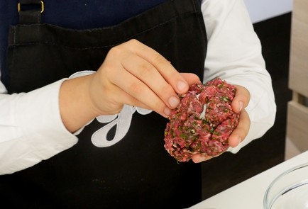 Фото шага рецепта Шотландские яйца с пюре из зеленого горошка с мятой 94008 шаг 3  