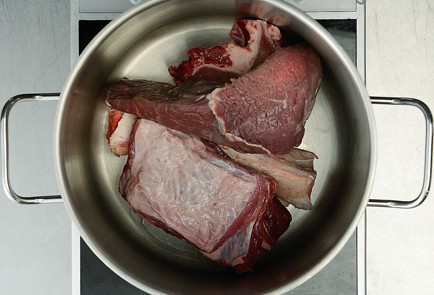 Фото шага рецепта Шпецле с тушеным мясом и картофелем 50648 шаг 1  