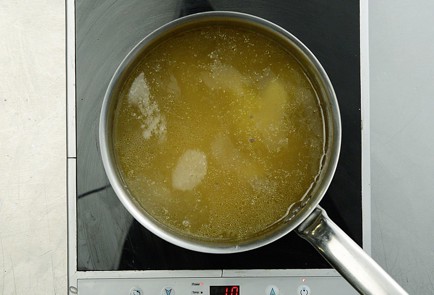 Фото шага рецепта Шпецле с тушеным мясом и картофелем 50648 шаг 4  