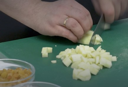 Фото шага рецепта Штрудель с яблоками постный 191465 шаг 7  