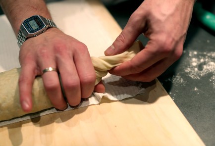 Фото шага рецепта Штрудель с яблоками 137968 шаг 7  