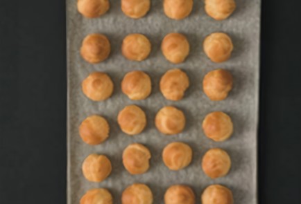 Фото шага рецепта Шу с кремом 57791 шаг 10  