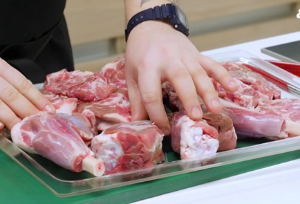 Фото шага рецепта Шурпа из баранины 140279 шаг 2  