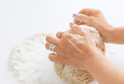 Фото шага рецепта Шведские булочки с корицей 80444 шаг 2  