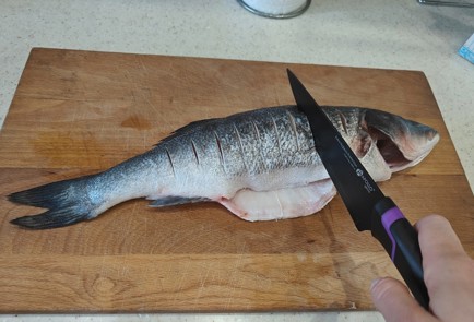 Фото шага рецепта Сибас с зеленым луком 176184 шаг 2  