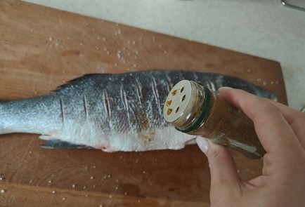 Фото шага рецепта Сибас с зеленым луком 176184 шаг 4  