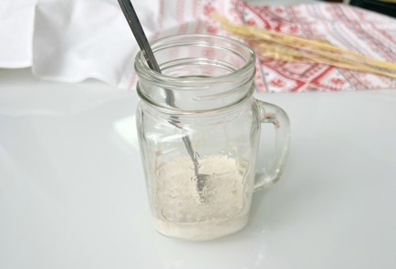 Фото шага рецепта Сибирское кружево идеальные дрожжевые блины с яблочнобрусничным соусом 188642 шаг 3