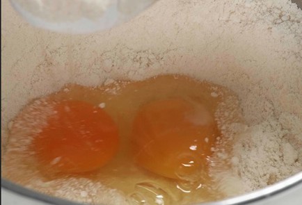 Фото шага рецепта Булочки с корицей 173639 шаг 5  