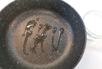 Фото шага рецепта Скрэмбл с томатами 176211 шаг 3