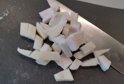 Фото шага рецепта Скрэмбл со шкварками 186568 шаг 1  