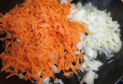 Фото шага рецепта Скумбрия запеченная с овощами 188695 шаг 5