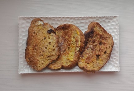 Фото шага рецепта Сладкие гренки из серого хлеба 189368 шаг 10  