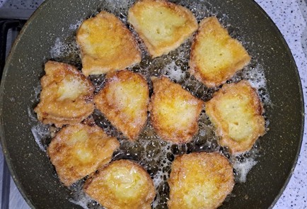 Фото шага рецепта Сладкие гренки к чаю 189352 шаг 10  