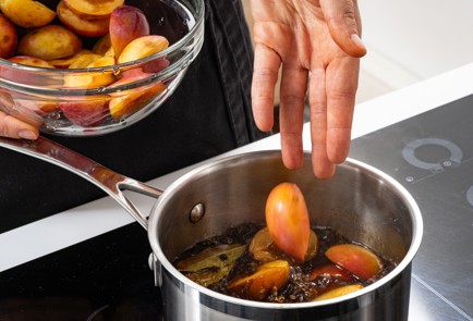 Фото шага рецепта Сладкие маринованные сливы 187031 шаг 6