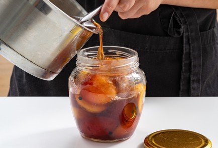 Фото шага рецепта Сладкие маринованные сливы 187031 шаг 9