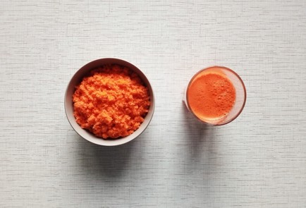 Фото шага рецепта Сладкие сыроедческие онигири 138755 шаг 2  