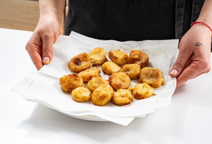 Фото шага рецепта Сладкий кляр для фруктов 188608 шаг 8