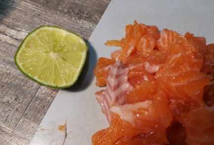 Фото шага рецепта Сливочная кетопаста с форелью и шпинатом 176231 шаг 4  