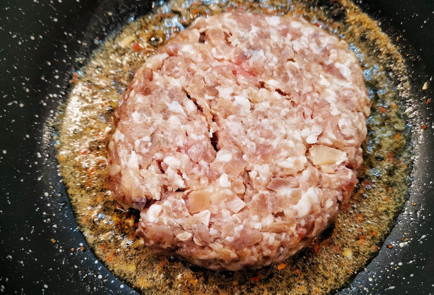 Фото шага рецепта Сливочная котлета с моцареллой 151771 шаг 3  