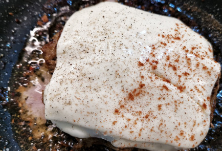 Фото шага рецепта Сливочная котлета с моцареллой 151771 шаг 6  