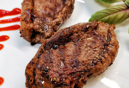 Фото шага рецепта Сливочная пиканья из мраморной говядины с розмарином 151496 шаг 15  