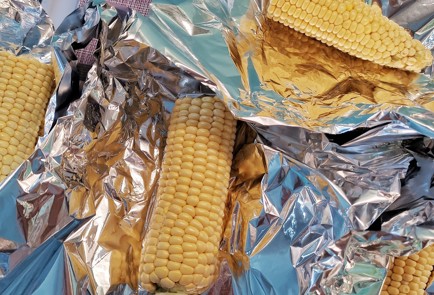 Фото шага рецепта Сливочная пряная кукуруза запеченная в фольге 152667 шаг 2  