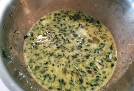 Фото шага рецепта Сливочная яичница со шпинатом 140736 шаг 5  