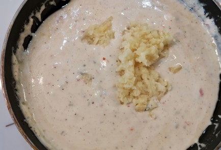 Фото шага рецепта Сливочносырный соус для нагетсов 173369 шаг 9  