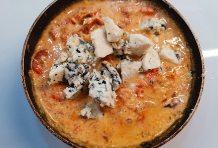 Фото шага рецепта Сливочносырный соус 191153 шаг 9  