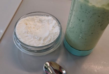 Фото шага рецепта Сливочное смузи из сельдерея 174669 шаг 4  