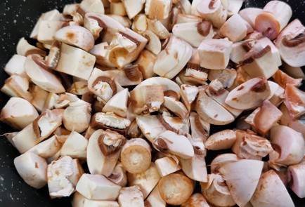 Фото шага рецепта Сливочный жюльен с паприкой 152236 шаг 2  