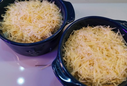 Фото шага рецепта Сливочный жюльен с паприкой 152236 шаг 9  