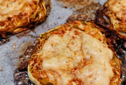 Фото шага рецепта Сливочные капустные стейки с сыром 152587 шаг 10  