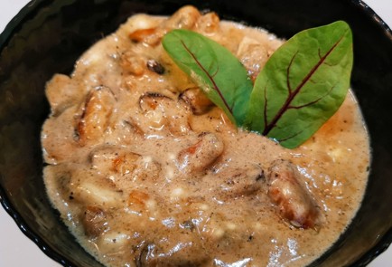 Фото шага рецепта Сливочные мидии с моцареллой 175186 шаг 11  