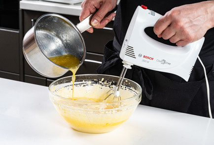 Фото шага рецепта Сливочный кулич 191575 шаг 6  