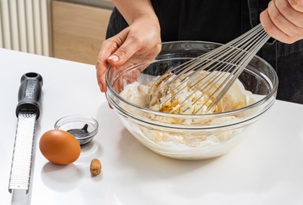 Фото шага рецепта Сливочный пирог со сливой 187032 шаг 12  