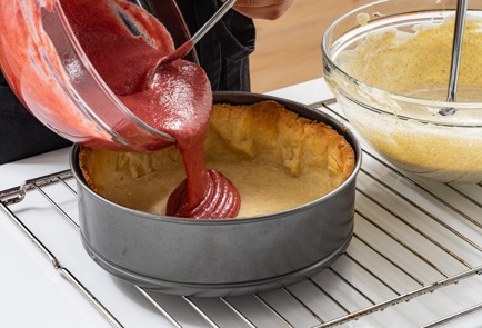 Фото шага рецепта Сливочный пирог со сливой 187032 шаг 14  