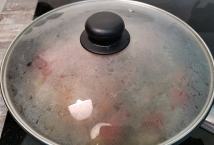 Фото шага рецепта Сливочный стейк лосося со шпинатом 176318 шаг 13  