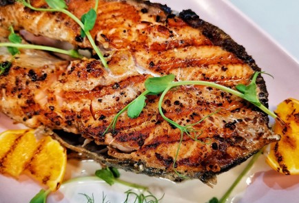 Фото шага рецепта Сливочный стейк семги на сковороде гриль 152656 шаг 11  