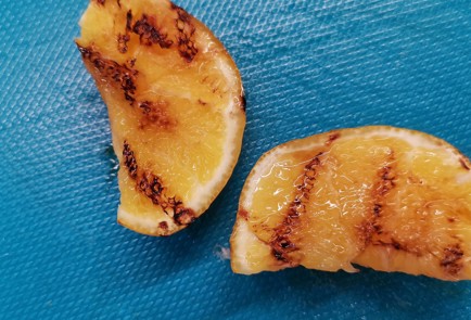 Фото шага рецепта Сливочный стейк семги на сковороде гриль 152656 шаг 2  