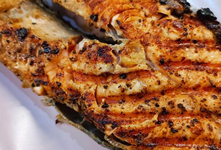 Фото шага рецепта Сливочный стейк семги на сковороде гриль 152656 шаг 8  