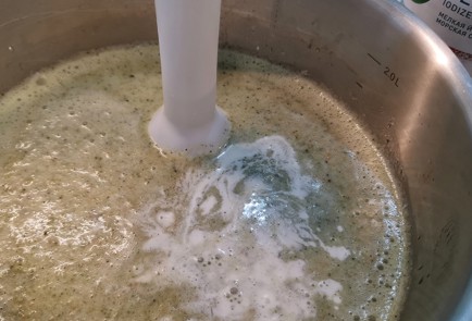 Фото шага рецепта Сливочный суп из брокколи с сыром 173402 шаг 11  