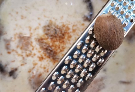 Фото шага рецепта Сливочный суппюре из шампиньонов 152773 шаг 8  