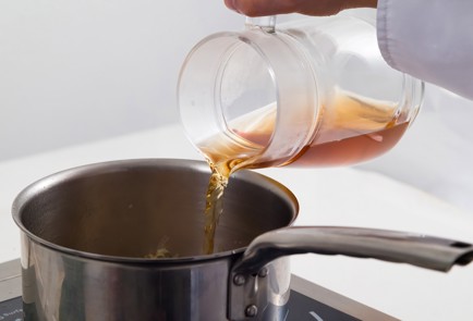 Фото шага рецепта Сливочный суп с лисичками и пореем 80090 шаг 4  