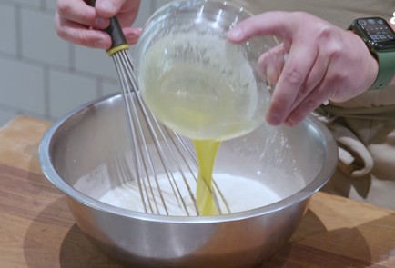 Фото шага рецепта Сливовый пирог 152707 шаг 3  